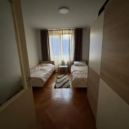 Cozy Grbavica Apartamento